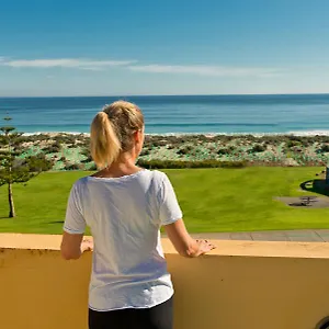 **** Hotel Beach Manor Australia