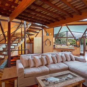 *** Bed & Breakfast The Dome House Australia